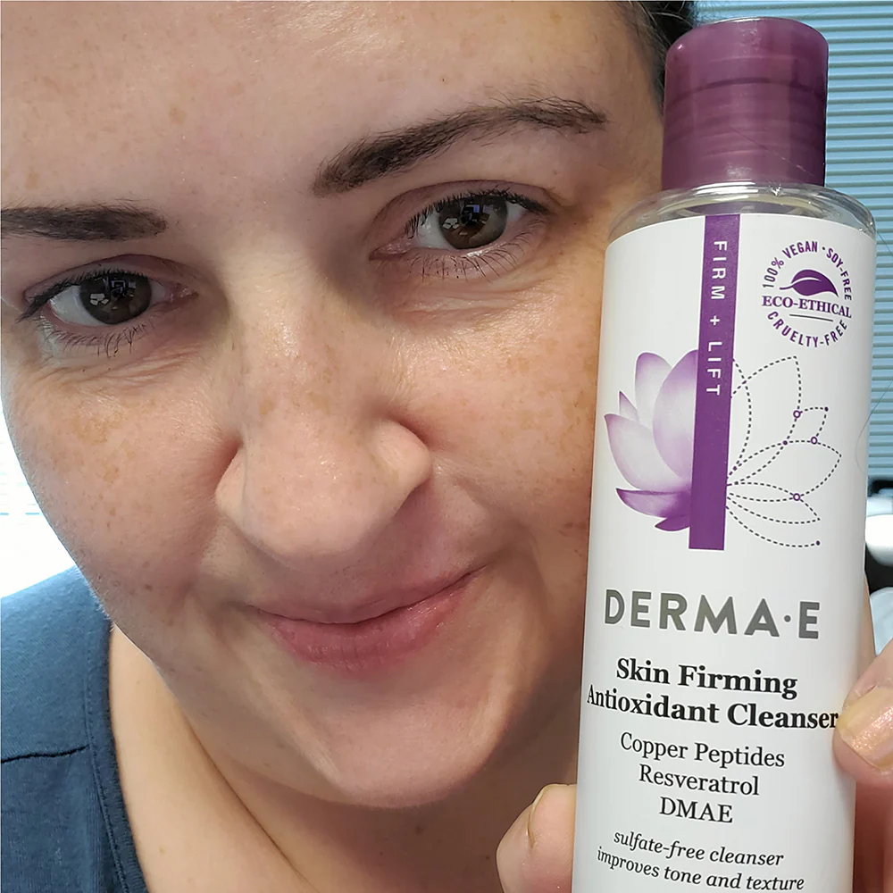Skin Firming Antioxidant Cleanser - Image 3